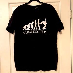 GUITAR EVOLUTION VINTAGE GILDAN SOFTSTYLE ACTIVEWEAR MEN’S LARGE BLACK T-SHIRT
